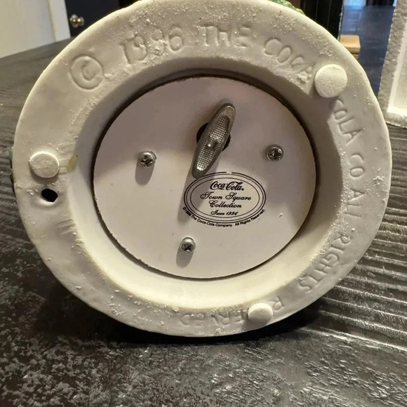 Coca Cola Musical Collection 1996 Coke Santa Christmas Town Square Collection - Picture 4 of 6